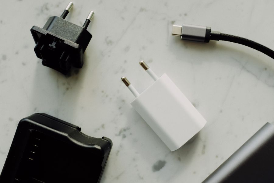 Adaptadores de potencia y cable USB-C