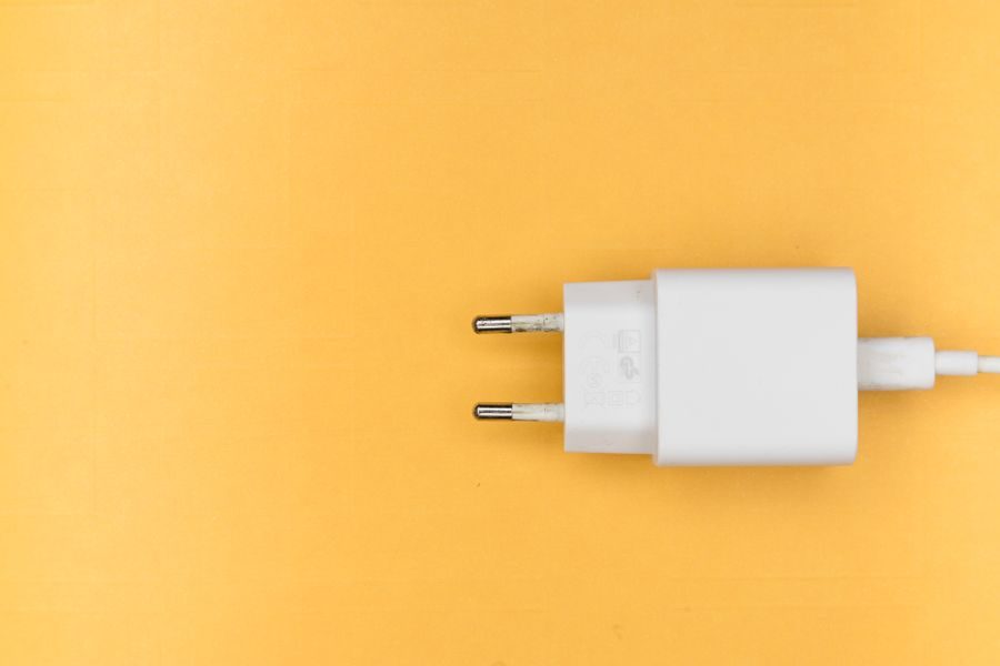Cargador de pared para teléfonos móviles