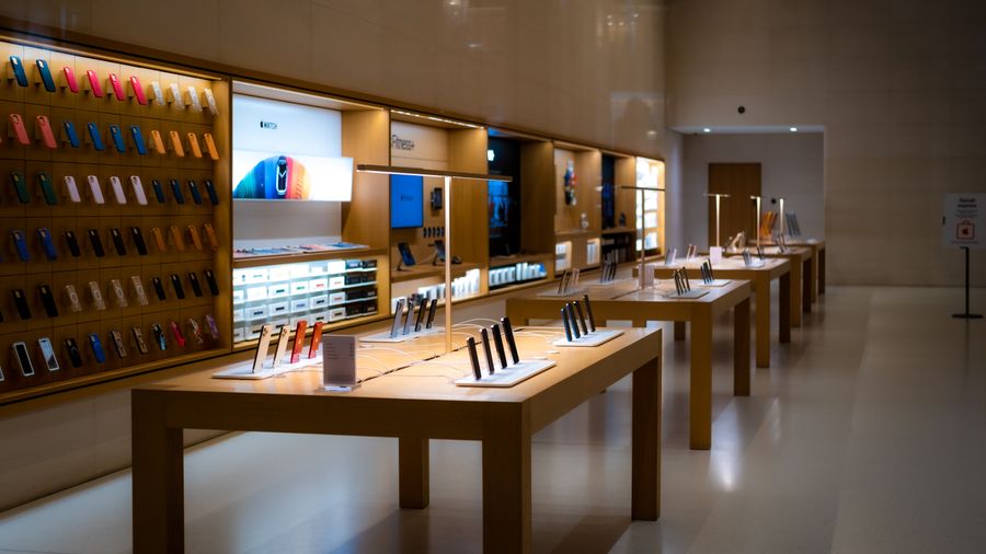 Dispositivos móviles en tienda tecnológica