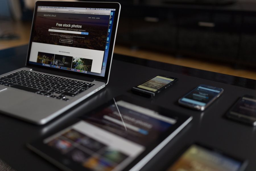 Equipos tecnológicos recomendados para comercio digital