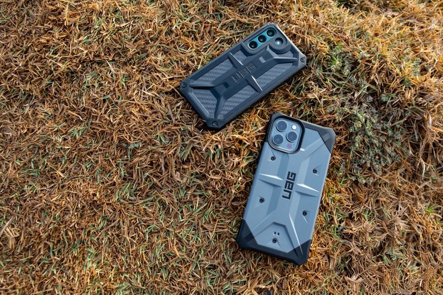 Fundas resistentes UAG para smartphones